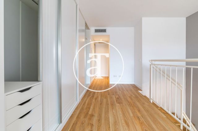 Duplex d'une chambre à louer temporairement près de la gare Puerta de Atocha 19