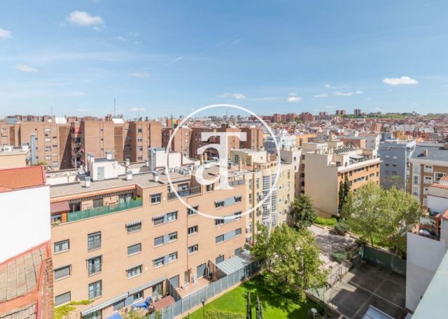 Atico de alquiler temporal de 1 habitación próximo a la Estación Puerta de Atocha 32