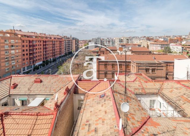 Atico de alquiler temporal de 1 habitación próximo a la Estación Puerta de Atocha 30