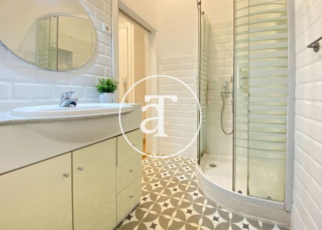 Monthly rental apartment with 1 bedroom and 1 bathroom very close to Gran Via 10