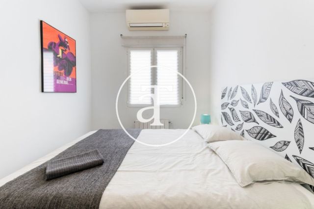 Piso de alquiler temporal de 2 habitaciones y 1 baño en Lavapiés 24