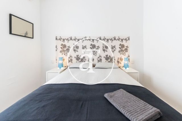 Piso de alquiler temporal de 2 habitaciones y 1 baño en Lavapiés 17