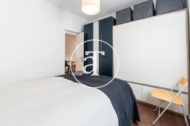 Piso de alquiler temporal de 2 habitaciones y 1 baño en Lavapiés 19