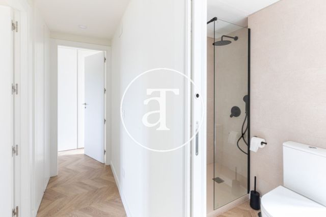 Monthly rental apartment with 2 bedrooms and 2 bathrooms in the Castilla - Chamartin neighborhood 16