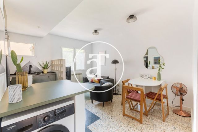 Monthly rental apartment with 2 bedroom in Ciudad Lineal