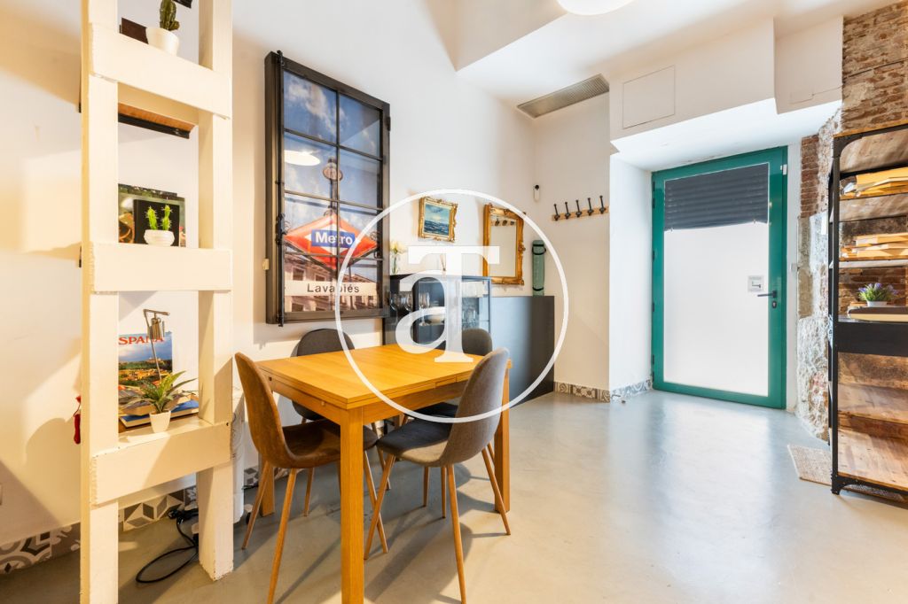 Piso de alquiler temporal de 1 habitación y 1 baño en el centro de Madrid 4