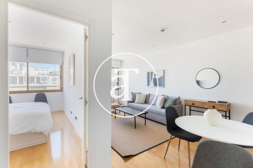 Piso de alquiler temporal de 1 habitación con vestidor y 1 baño en Salamanca 21