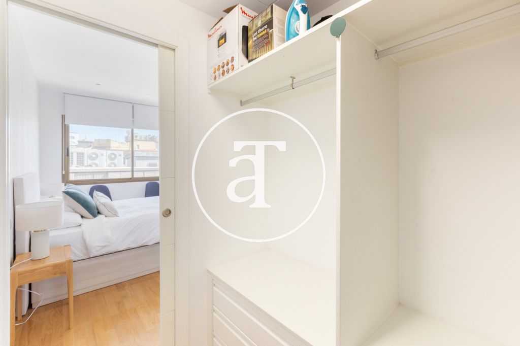 Piso de alquiler temporal de 1 habitación con vestidor y 1 baño en Salamanca 26