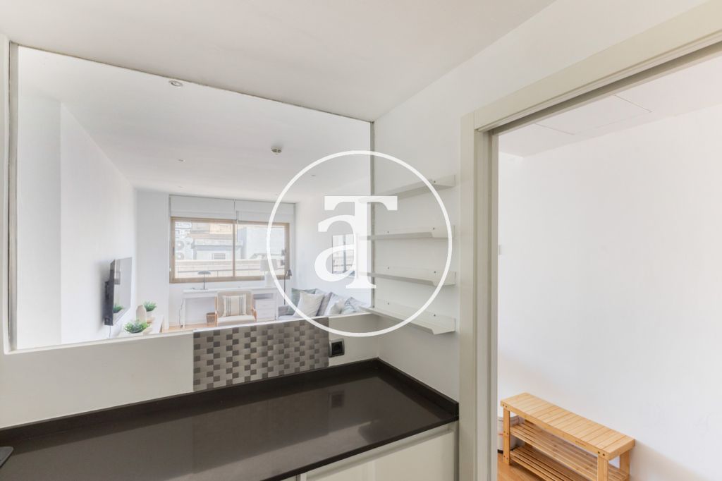 Piso de alquiler temporal de 1 habitación con vestidor y 1 baño en Salamanca 15