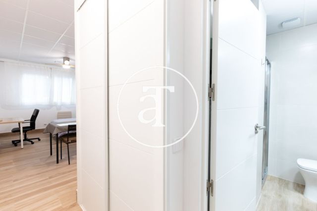 Studio à louer temporairement avec 1 chambre et 1 salle de bain à Latina, avec accès direct aux parcs et aux espaces verts. 14