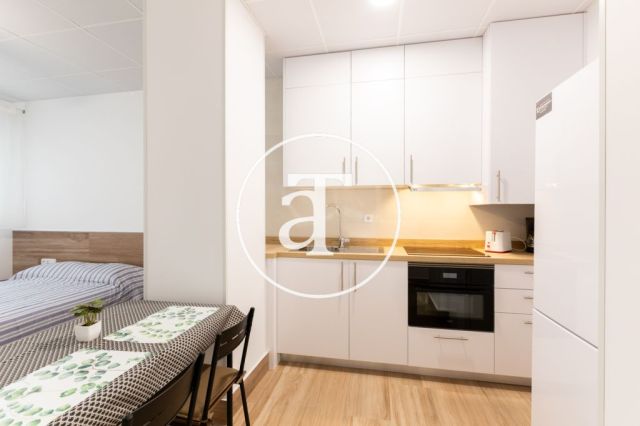 Studio à louer temporairement avec 1 chambre et 1 salle de bain à Latina, avec accès direct aux parcs et aux espaces verts. 5