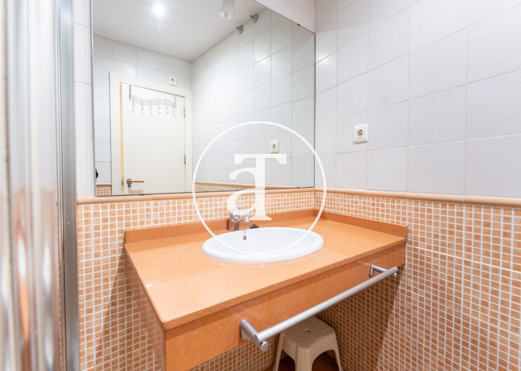 Monthly rental apartment with 1 bedroom and 1 bathroom in the center of Madrid 13