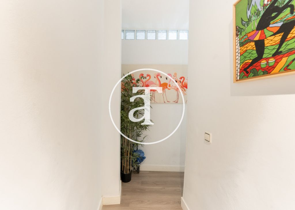 Monthly rental apartment with 1 bedroom and 1 bathroom in the center of Madrid 14