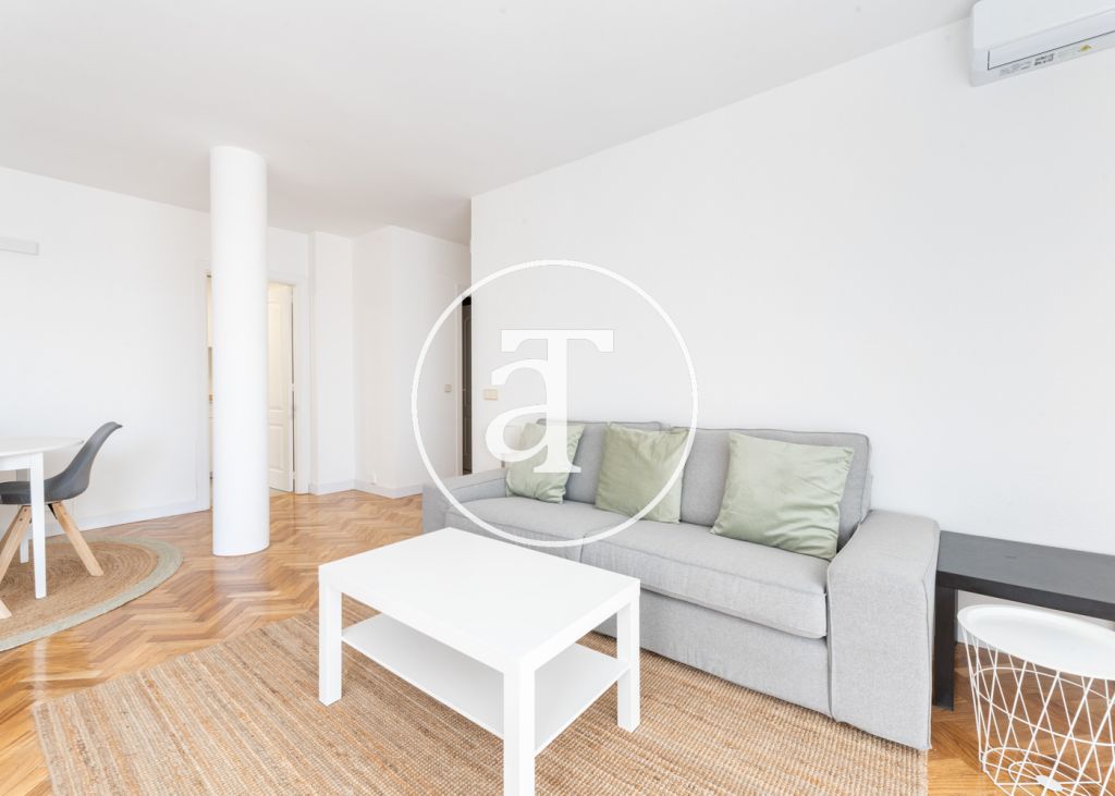 Monthly rental apartment with 2 bedrooms, 1 bathroom, and optional parking in Tetuán 4