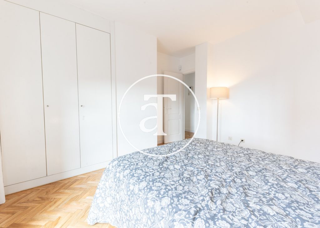 Monthly rental apartment with 2 bedrooms, 1 bathroom, and optional parking in Tetuán 20