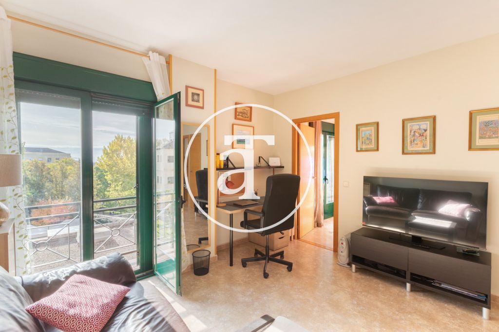 Appartement en location temporaire avec 1 chambre, balcon et 1 salle de bain dans le centre de Madrid