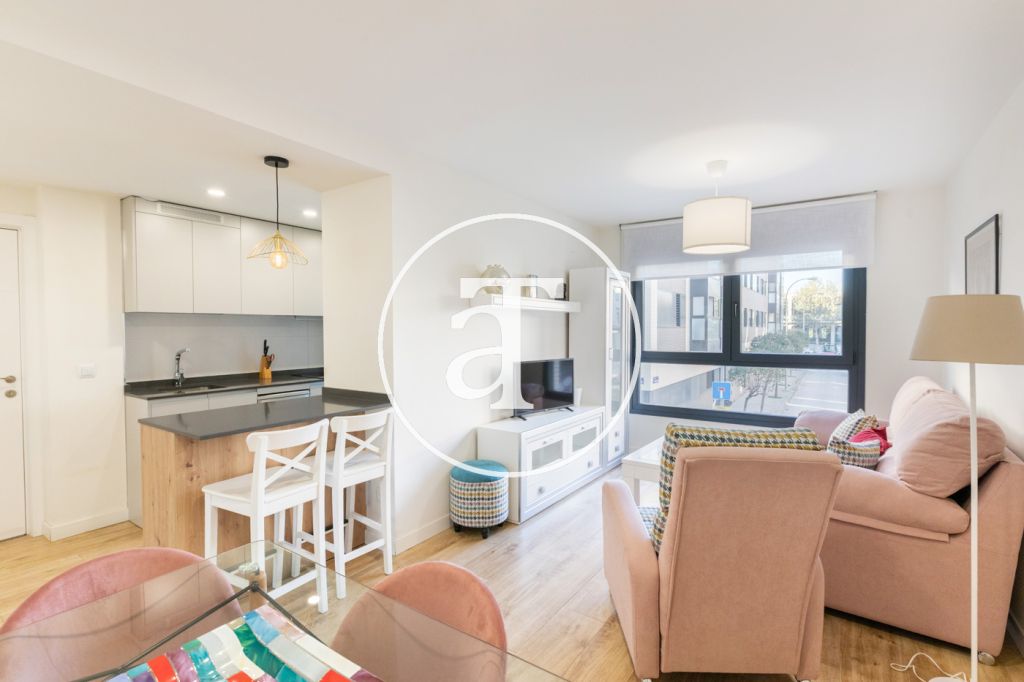 Appartement de 2 chambres et 2 salles de bains à louer pour de courtes durées avec piscine commune à Legazpi