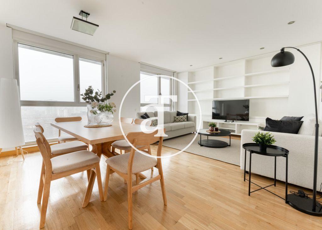 Monthly rental apartment with 3 bedrooms, 2 bathrooms, pool and parking in Hortaleza