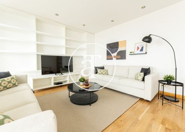 Monthly rental apartment with 3 bedrooms, 2 bathrooms, pool and parking in Hortaleza 5