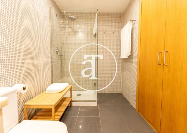 Monthly rental apartment with 3 bedrooms, 2 bathrooms, pool and parking in Hortaleza 36