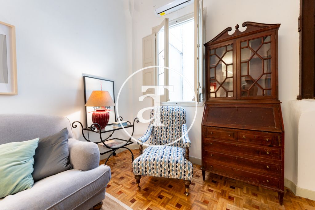 Appartement en location temporaire avec 2 chambres et 1 salle de bain à proximité du parc du Retiro 2