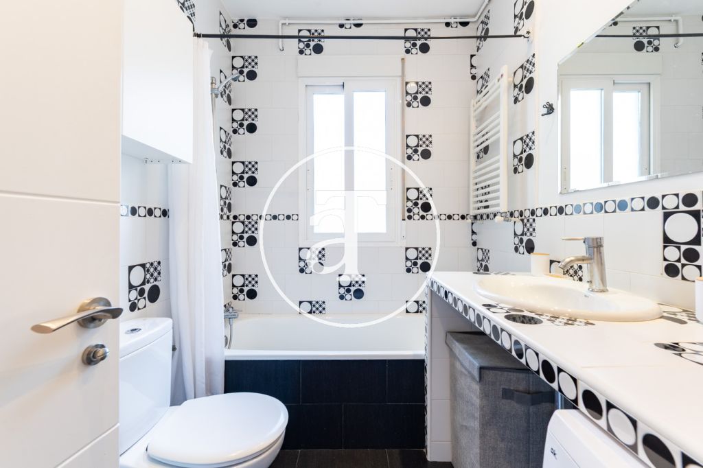 Appartement en location temporaire avec 2 chambres et 1 salle de bain à proximité du parc du Retiro 21