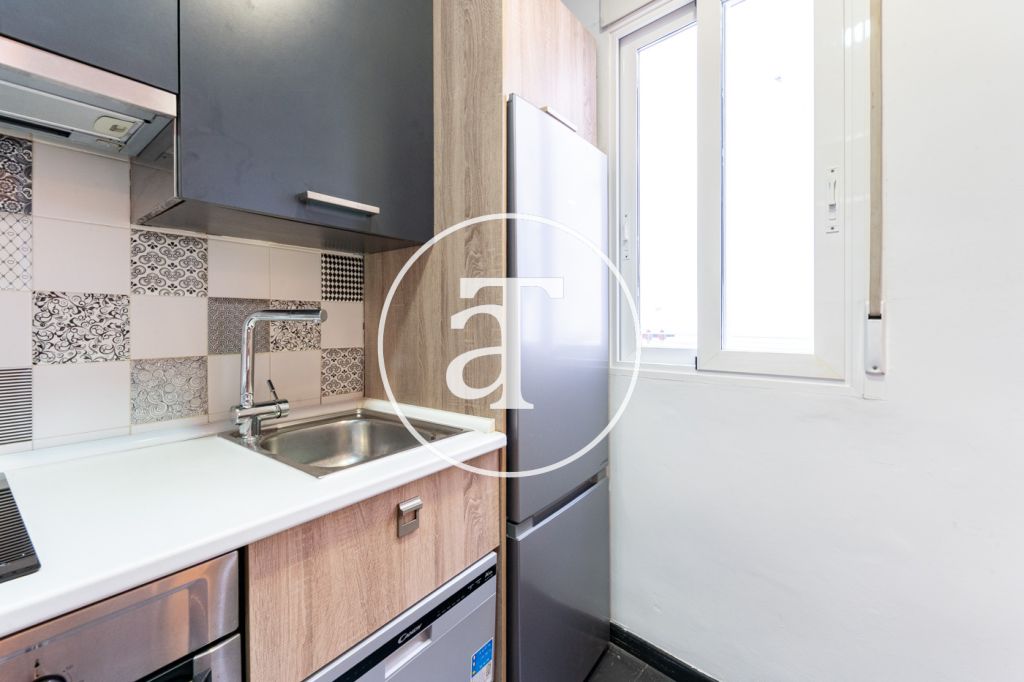 Appartement en location temporaire avec 2 chambres et 1 salle de bain à proximité du parc du Retiro 9