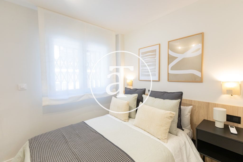 Appartement en location temporaire avec 3 chambres, 2 salles de bains et balcon à proximité de Vista Alegre 18