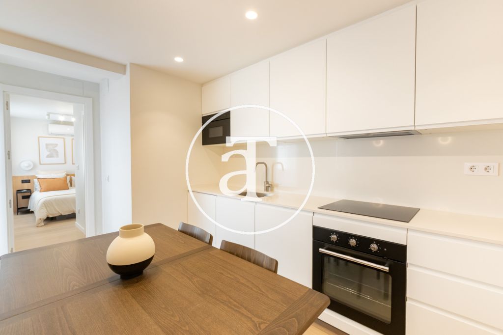 Appartement en location temporaire avec 3 chambres, 2 salles de bains et balcon à proximité de Vista Alegre 10