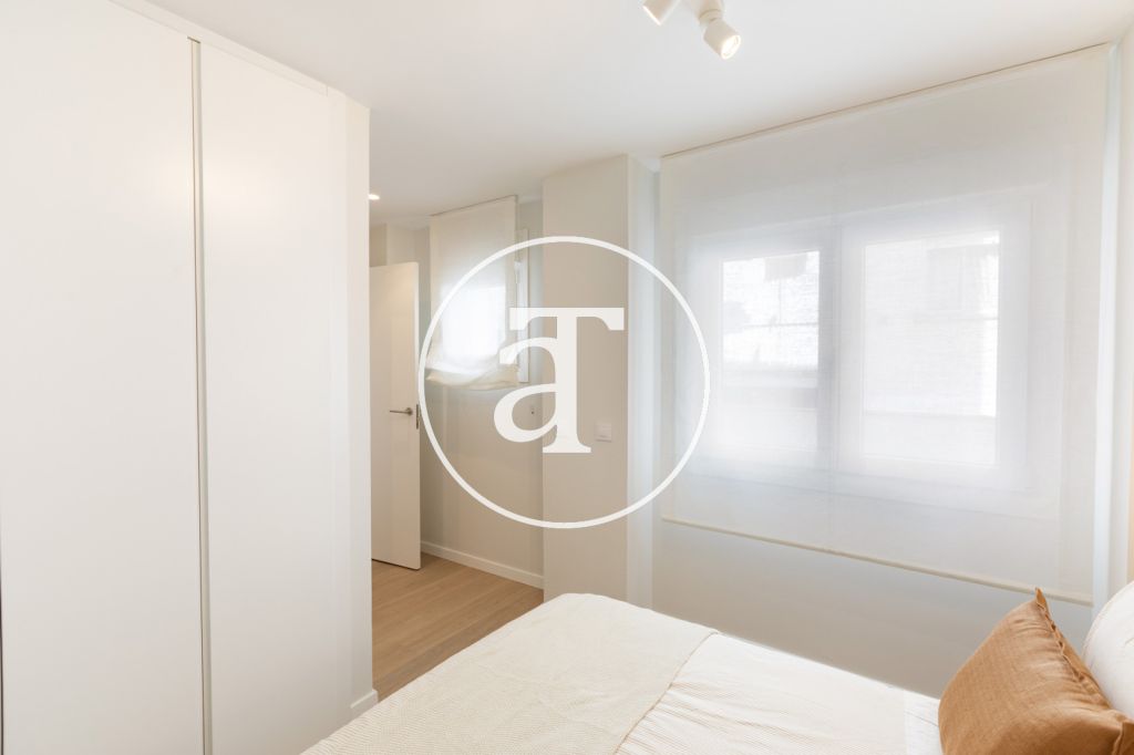 Appartement en location temporaire avec 3 chambres, 2 salles de bains et balcon à proximité de Vista Alegre 32
