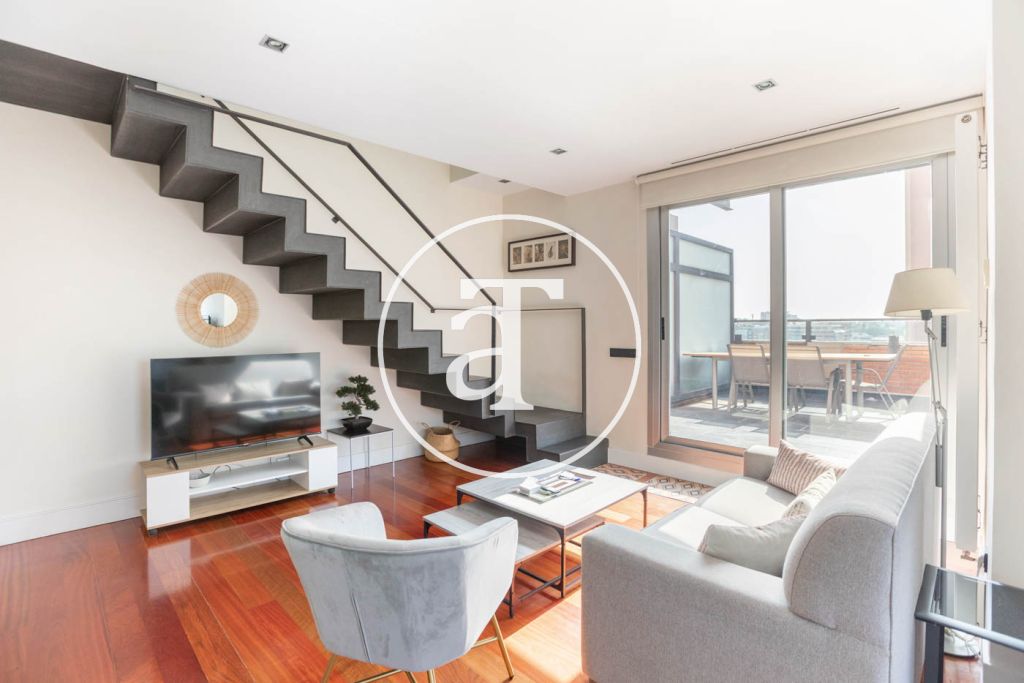 Duplex penthouse à louer avec 3 chambres et 2 terrasses à Tetuán