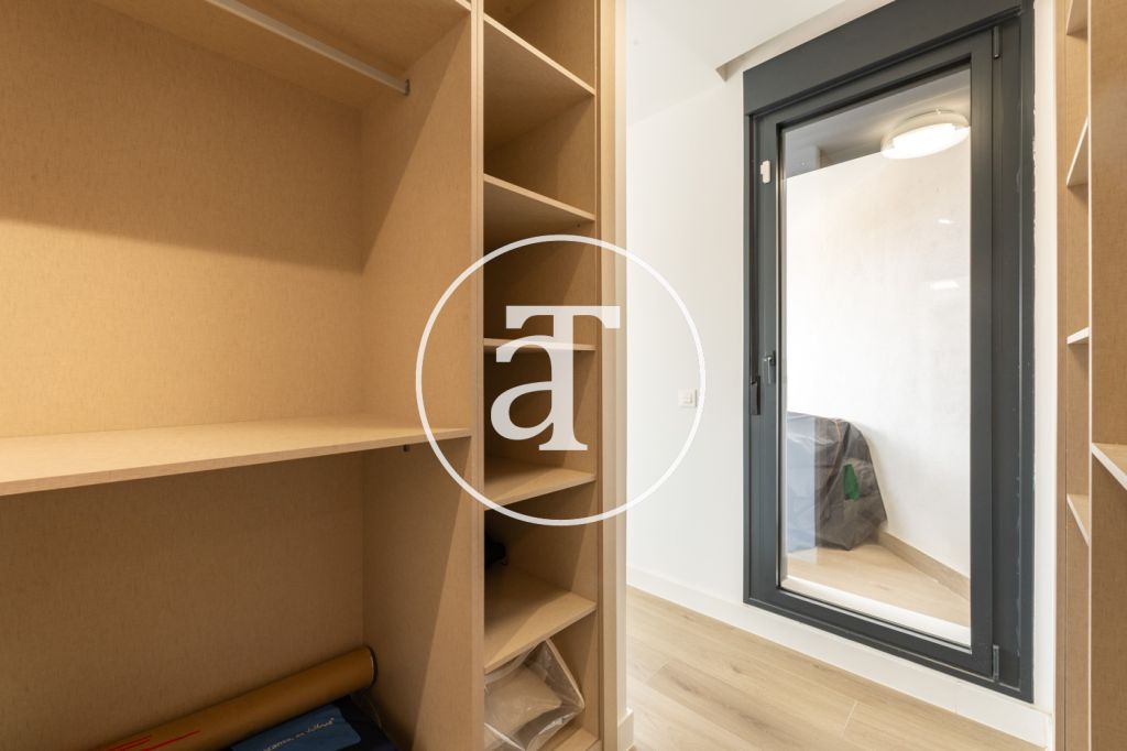 Monthly rental apartment with 2 bedrooms and 2 bathrooms with terrace and pool in Arganzuela 19