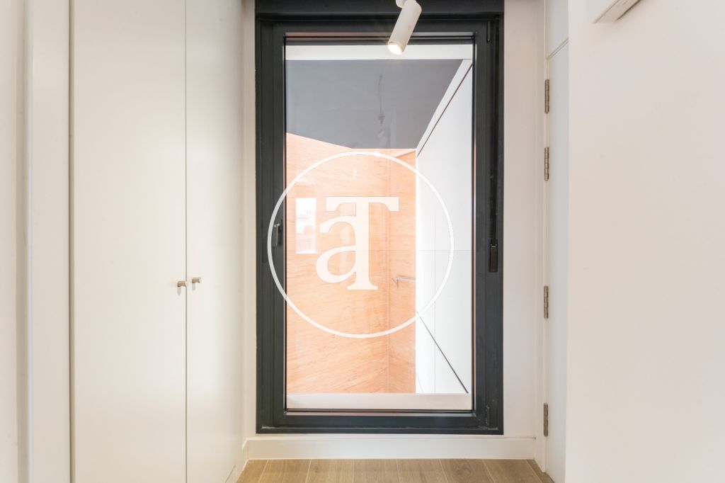 Monthly rental apartment with 2 bedrooms and 2 bathrooms with terrace and pool in Arganzuela 17