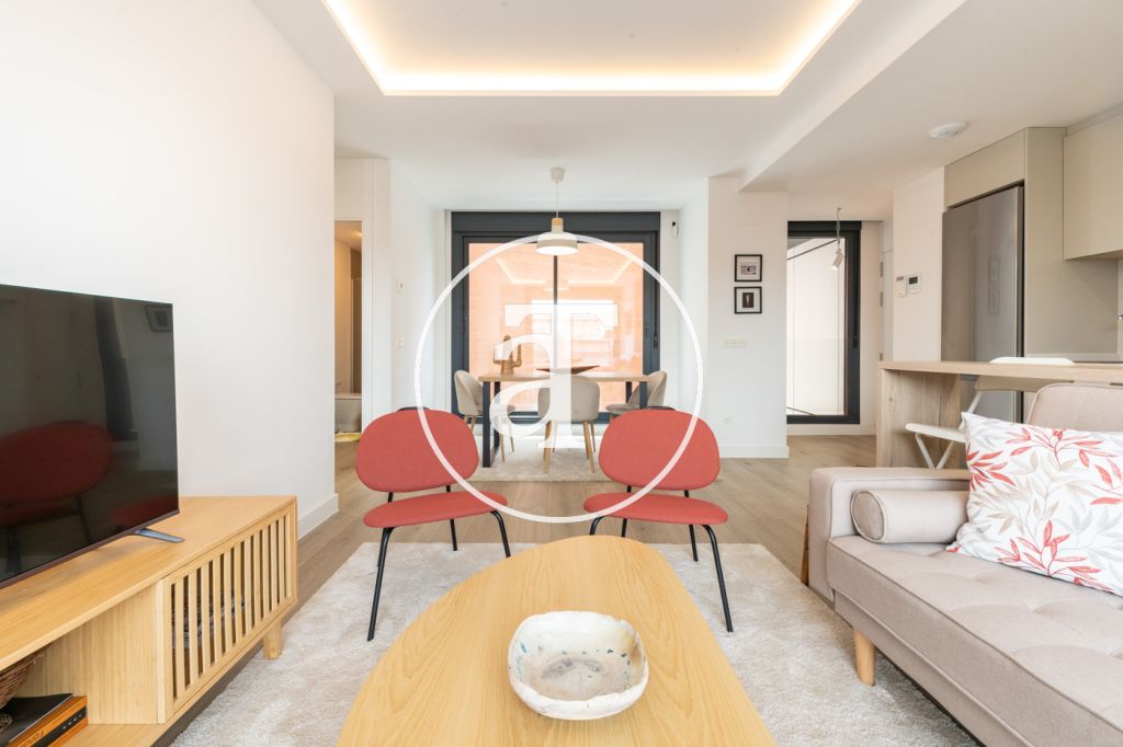 Monthly rental apartment with 2 bedrooms and 2 bathrooms with terrace and pool in Arganzuela 6
