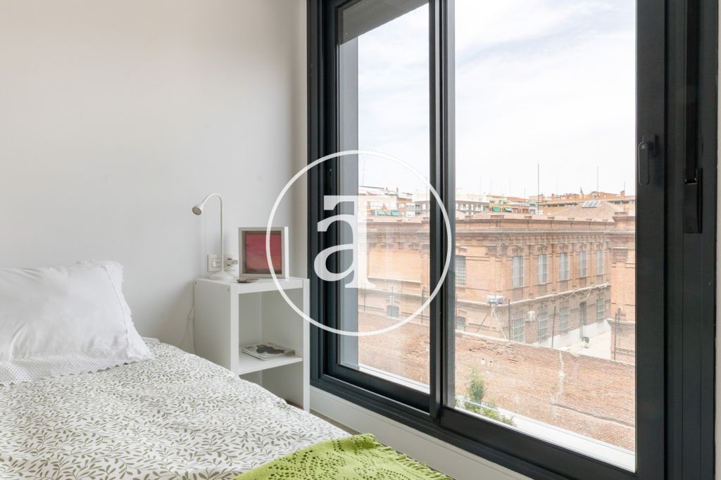 Monthly rental apartment with 2 bedrooms and 2 bathrooms with terrace and pool in Arganzuela 26