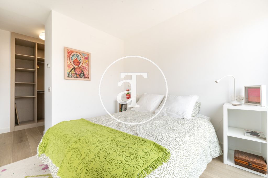 Monthly rental apartment with 2 bedrooms and 2 bathrooms with terrace and pool in Arganzuela 27