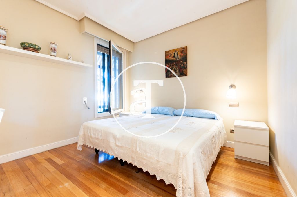 Apartment for rent with 5 bedrooms, 4 bathrooms, toilet and parking in El Viso, Chamartín 33
