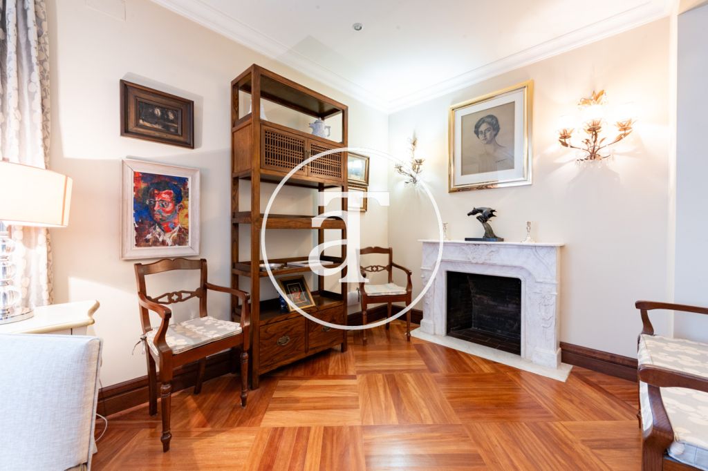 Apartment for rent with 5 bedrooms, 4 bathrooms, toilet and parking in El Viso, Chamartín 3