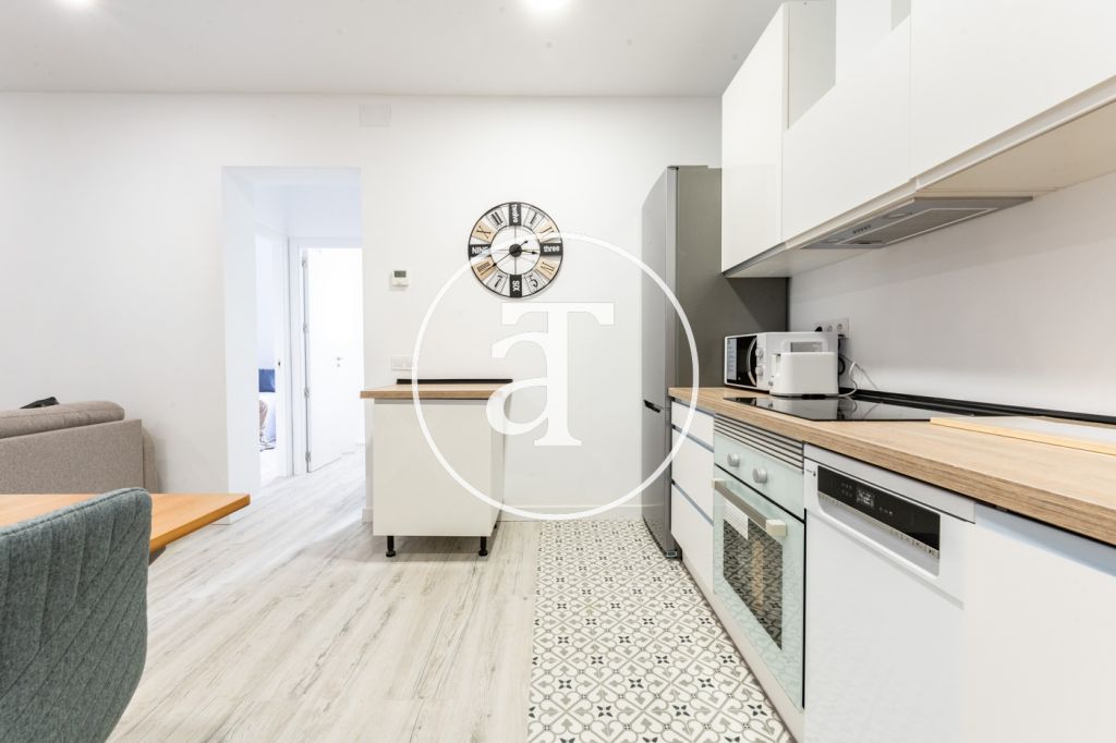 Monthly rental apartment with 2 bedrooms and 1 bathroom next to the Royal Palace 12