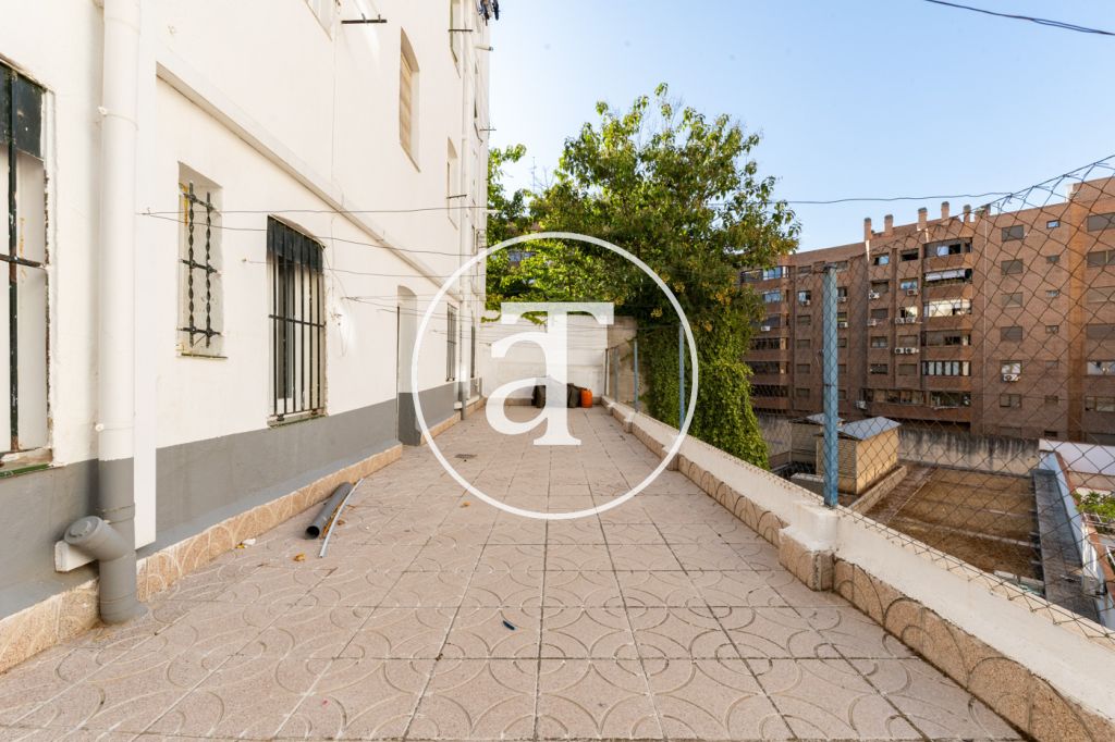 Monthly rental apartment with 2 bedrooms and 1 bathroom next to the Royal Palace 24