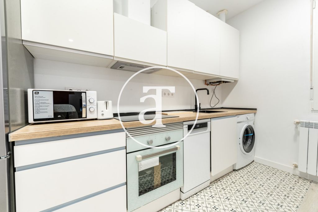 Monthly rental apartment with 2 bedrooms and 1 bathroom next to the Royal Palace 11