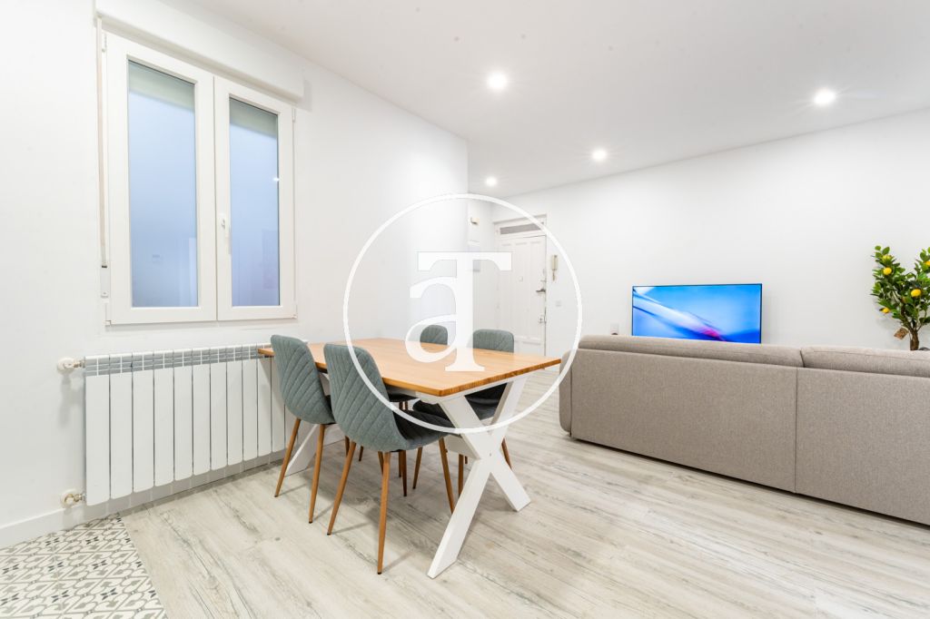 Monthly rental apartment with 2 bedrooms and 1 bathroom next to the Royal Palace 6
