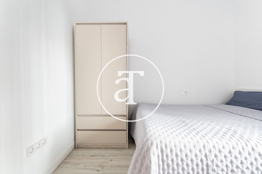 Monthly rental apartment with 2 bedrooms and 1 bathroom next to the Royal Palace 15