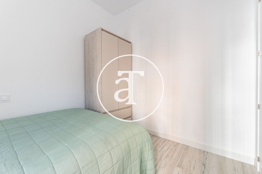 Monthly rental apartment with 2 bedrooms and 1 bathroom next to the Royal Palace 22