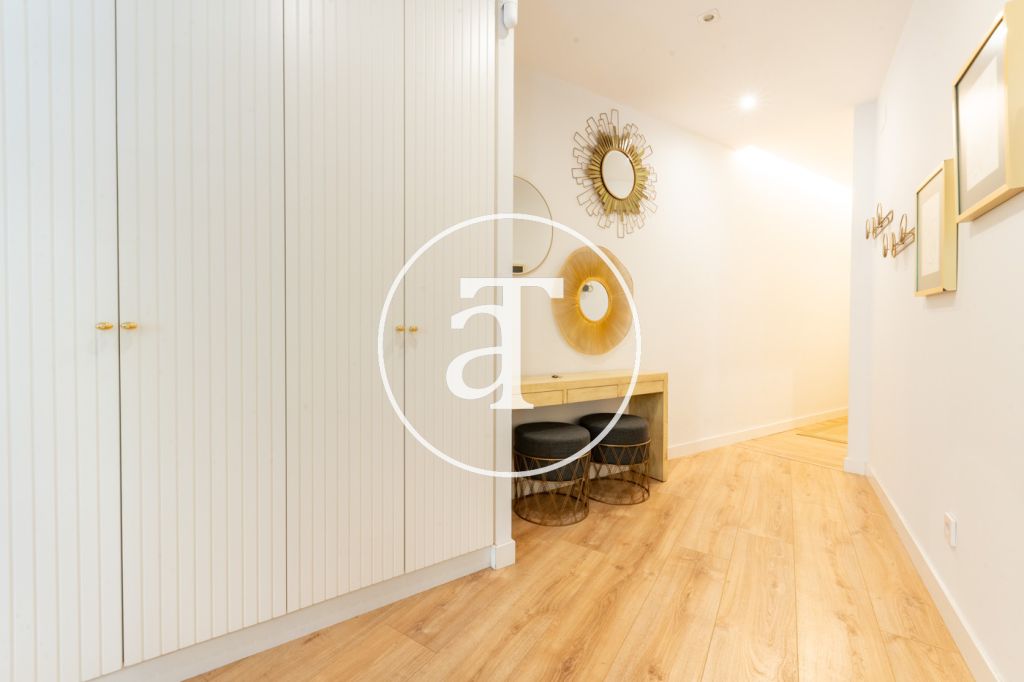 Monthly rental apartment with 2 bedrooms and 2 bathrooms with study in Goya 21