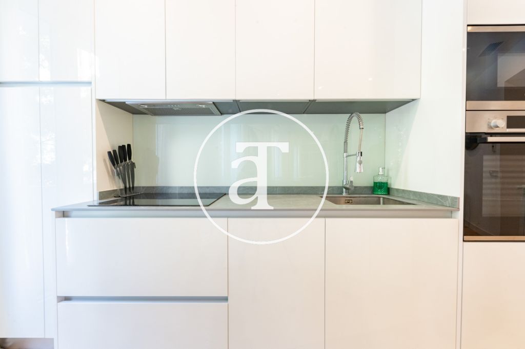 Monthly rental apartment with 2 bedrooms and 2 bathrooms with study in Goya 16