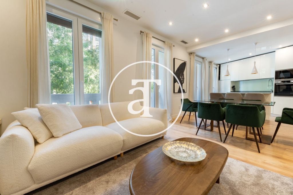 Monthly rental apartment with 2 bedrooms and 2 bathrooms with study in Goya 2