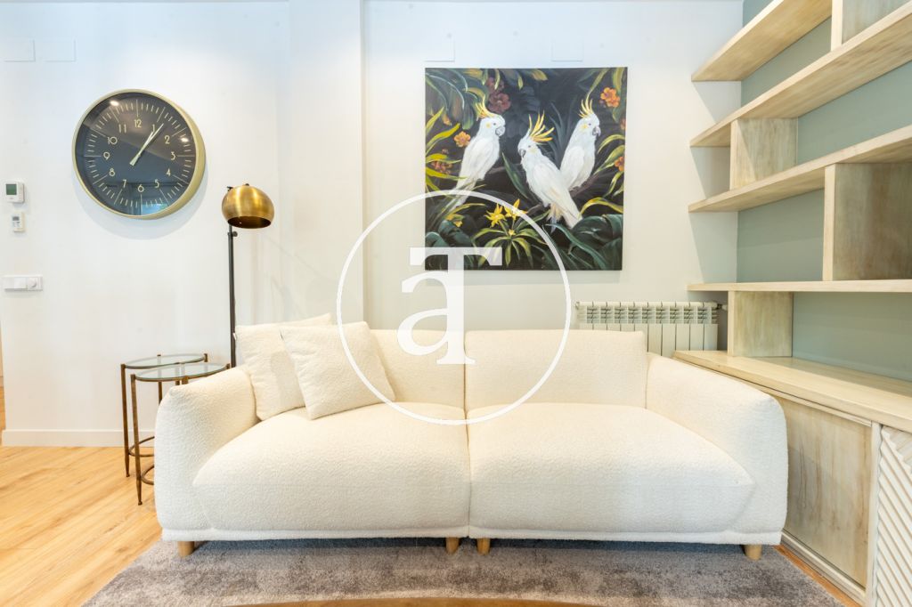 Monthly rental apartment with 2 bedrooms and 2 bathrooms with study in Goya 6