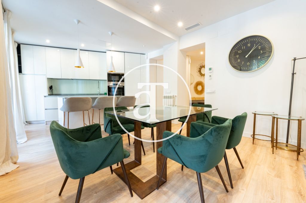 Monthly rental apartment with 2 bedrooms and 2 bathrooms with study in Goya 9