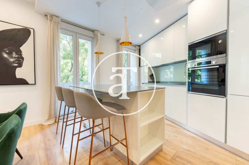 Monthly rental apartment with 2 bedrooms and 2 bathrooms with study in Goya 12